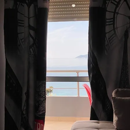 Sea View *
